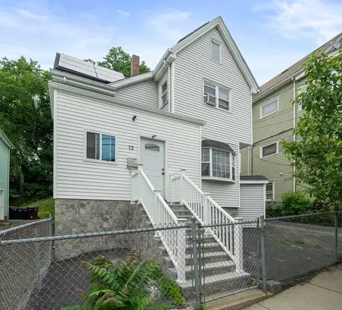 12 Harvard St, Everett, MA 02149 photo 2
