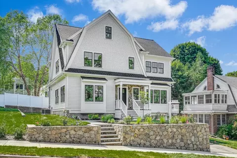 13 Bellevue Hill Rd, Boston, MA 02132