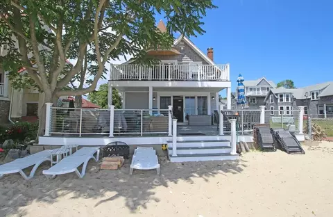 18 Eagle Way, Wareham, MA 02571
