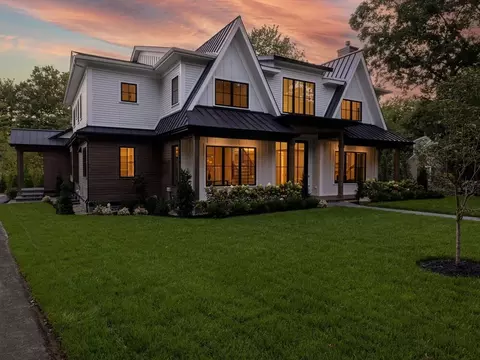 182 Bristol Rd, Wellesley, MA 02481