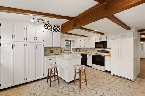 17 Bayview Rd, Marblehead, MA 01945 photo 11