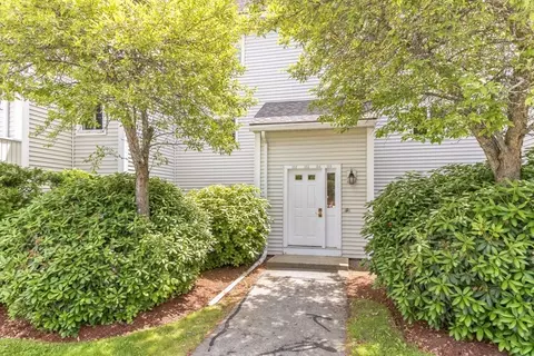 100 Merrimack Ave #154, Dracut, MA 01826