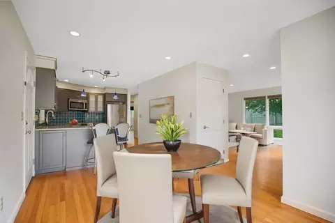6 Ellendale Cir, Springfield, MA 01128 photo 12