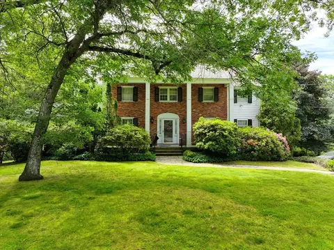 25 Rockport Rd, Weston, MA 02493