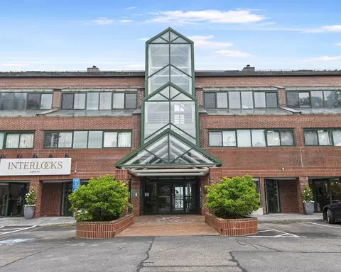 58 Merrimac St #2-3, Newburyport, MA 01950