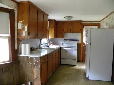 Kitchen - 7 Webster Rd, Ashland, MA 01721 photo 1 of 4
