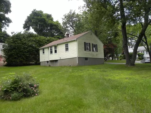 Exterior - 7 Webster Rd, Ashland, MA 01721 photo 5 of 9