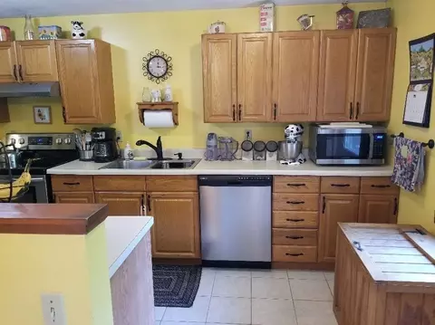 Kitchen - 291 Crouch Rd, Warren, MA 01083 photo 1 of 2
