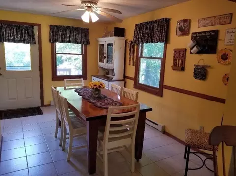 Dining - 291 Crouch Rd, Warren, MA 01083 photo 1 of 2