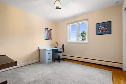 Bedroom - 16 Sheldon Rd, Marblehead, MA 01945 photo 1 of 6