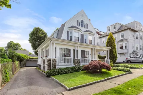 9 Peirce Rd, Lynn, MA 01902