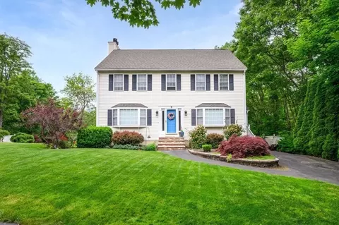 5 Harbor Dr, Haverhill, MA 01830