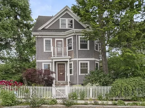 190 Lexington Ave, Cambridge, MA 02138