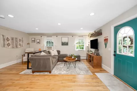 Entry Way - 416 Maple St #4, Danvers, MA 01923 photo 1 of 1