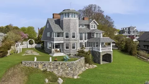 Other - 421 423 Ocean Ave, Marblehead, MA 01945 photo 2 of 8