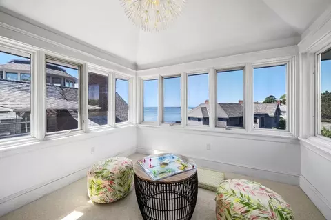 Other - 421 423 Ocean Ave, Marblehead, MA 01945 photo 6 of 8