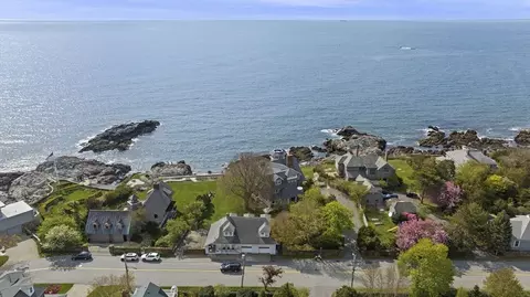 Other - 421 423 Ocean Ave, Marblehead, MA 01945 photo 3 of 8