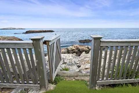 View/Area - 421 423 Ocean Ave, Marblehead, MA 01945 photo 5 of 5