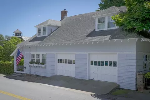 Exterior - 421 423 Ocean Ave, Marblehead, MA 01945 photo 2 of 2