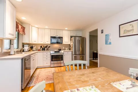 43 Ships Lantern Dr, Mashpee, MA 02649 photo 11