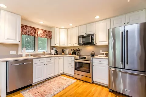 43 Ships Lantern Dr, Mashpee, MA 02649 photo 12