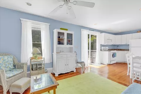 46 J St, Hull, MA 02045 photo 8