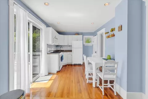 46 J St, Hull, MA 02045 photo 10