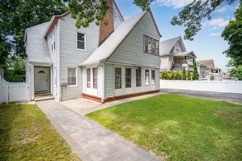 Exterior - 150-152 Leyfred Ter, Springfield, MA 01108 photo 3 of 7