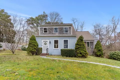 376 Pleasant Bay Rd, Harwich, MA 02645