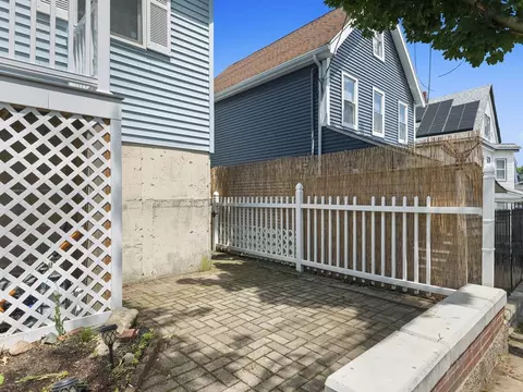 19 Hillside Ave #19, Everett, MA 02149 photo 2