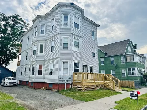 24-26 Clantoy St, Springfield, MA 01104