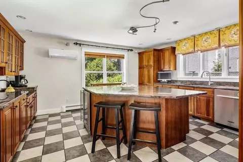 114 Downer Ave, Hingham, MA 02043 photo 3