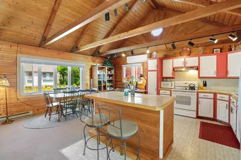 25 Briarwood Dr, Wareham, MA 02571 photo 5