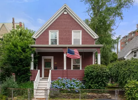 51 Oxford St, Somerville, MA 02143