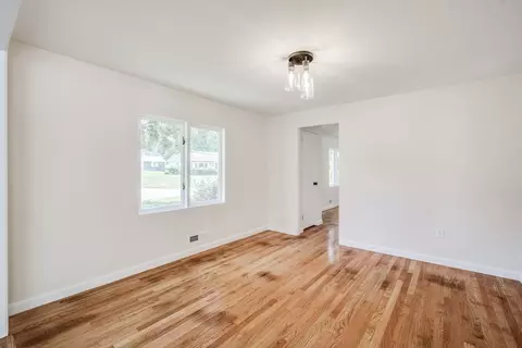 56 Audley Rd, Springfield, MA 01118 photo 7