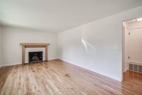 56 Audley Rd, Springfield, MA 01118 photo 11