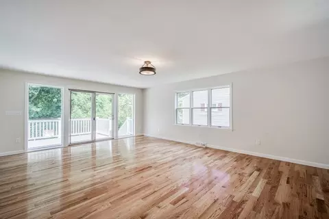 56 Audley Rd, Springfield, MA 01118 photo 4