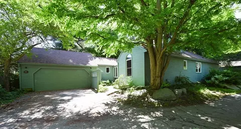 155 Maynard Rd, Framingham, MA 01701