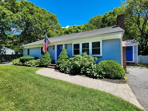 22 Old Town Rd, Barnstable, MA 02601