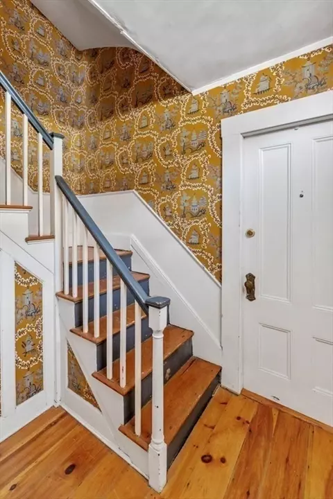 Entry Way - 1 Mason #2, Marblehead, MA 01945 photo 6 of 6