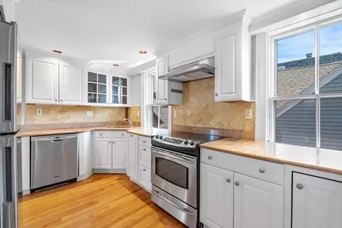 Kitchen - 1 Mason #2, Marblehead, MA 01945 photo 3 of 5