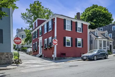 Exterior - 1 Mason #2, Marblehead, MA 01945 photo 4 of 6