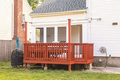 Exterior - 6 Ralph Rd, Marblehead, MA 01945 photo 7 of 10