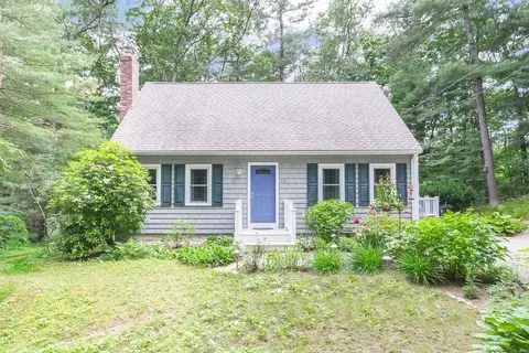 375 Creek St, Wrentham, MA 02093