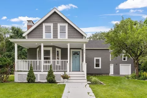 136 Groton Rd, Chelmsford, MA 01863