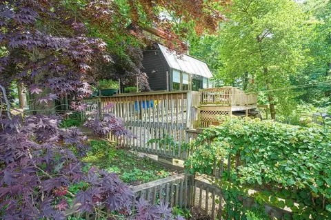 51 Pine Is, Milford, MA 01757