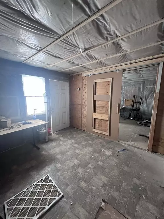  26 Haumont Ter, Springfield, MA 01104 photo 2