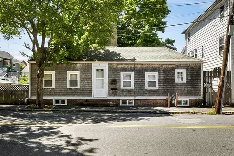 5 Liberty Hill Ave, Salem, MA 01970