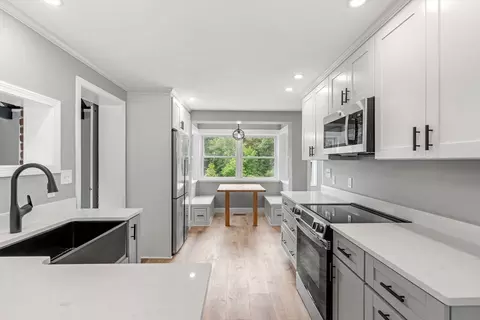 582 Wethersfield St, Rowley, MA 01969 photo 7
