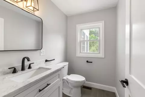582 Wethersfield St, Rowley, MA 01969 photo 19
